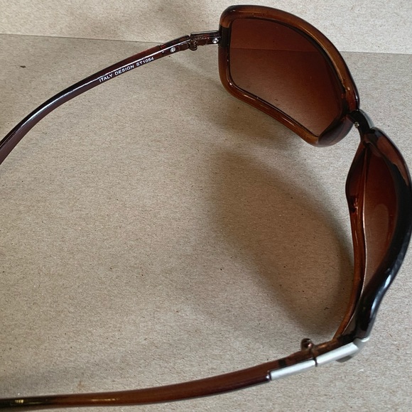 Sunglasses - Picture 3 of 3